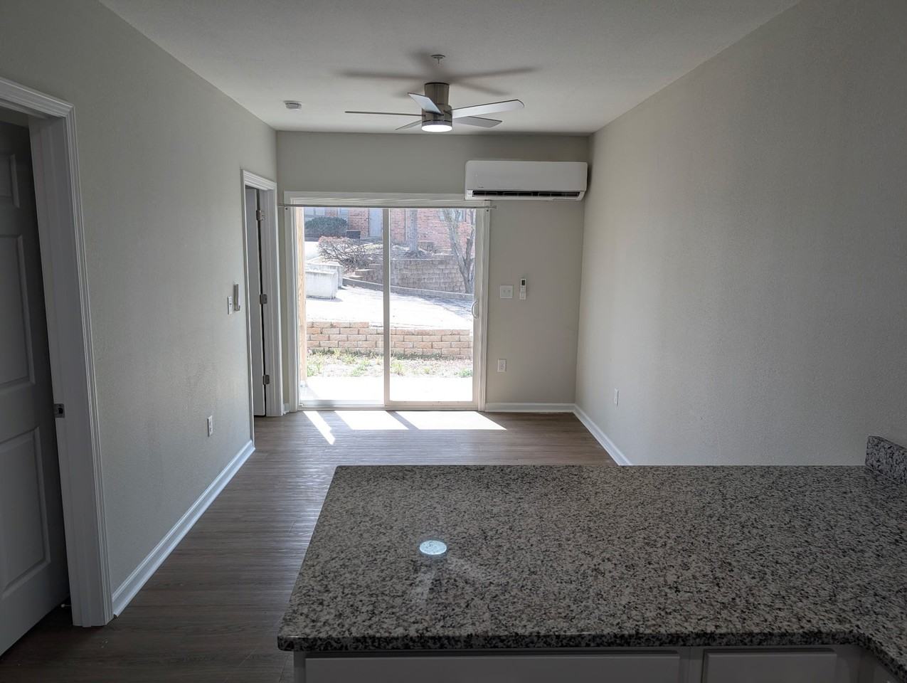 1106 South Mitchell Street - Photo 5 of 16