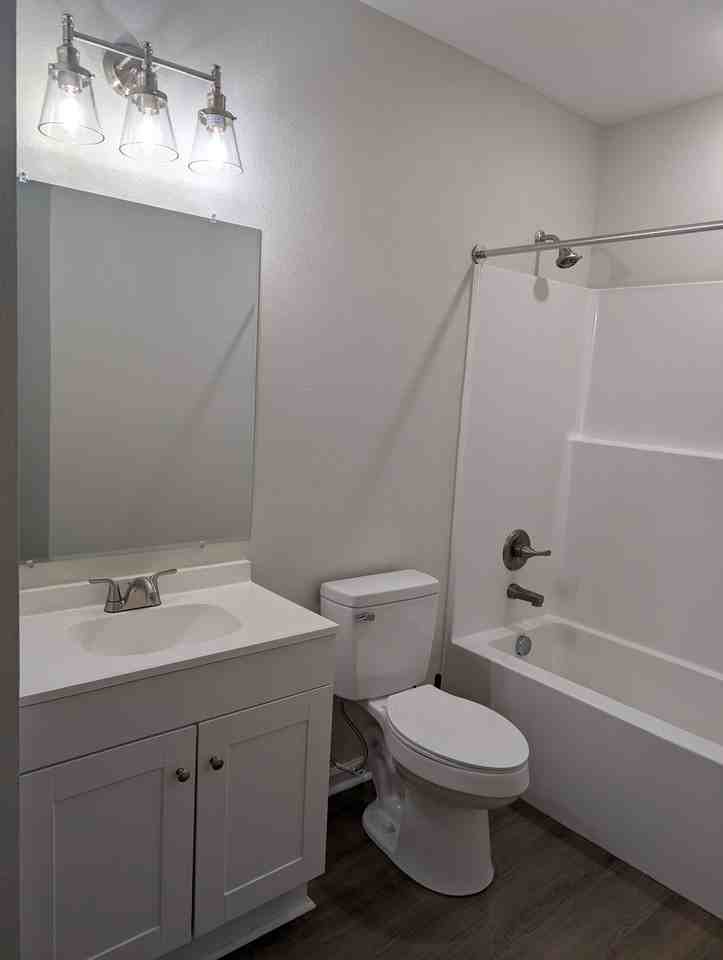 1106 South Mitchell Street - Photo 7 of 16