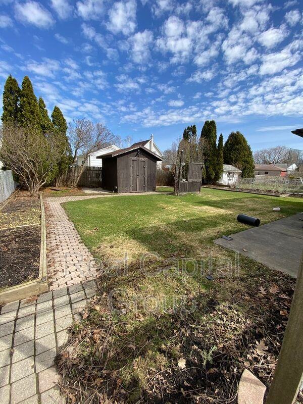 3518 Ontario St - Photo 3 of 20