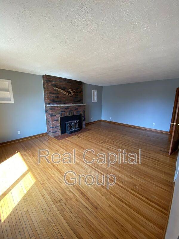 3518 Ontario St - Photo 4 of 20