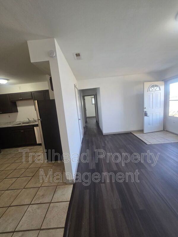 11127 Blue Ridge Blvd - Photo 3 of 20