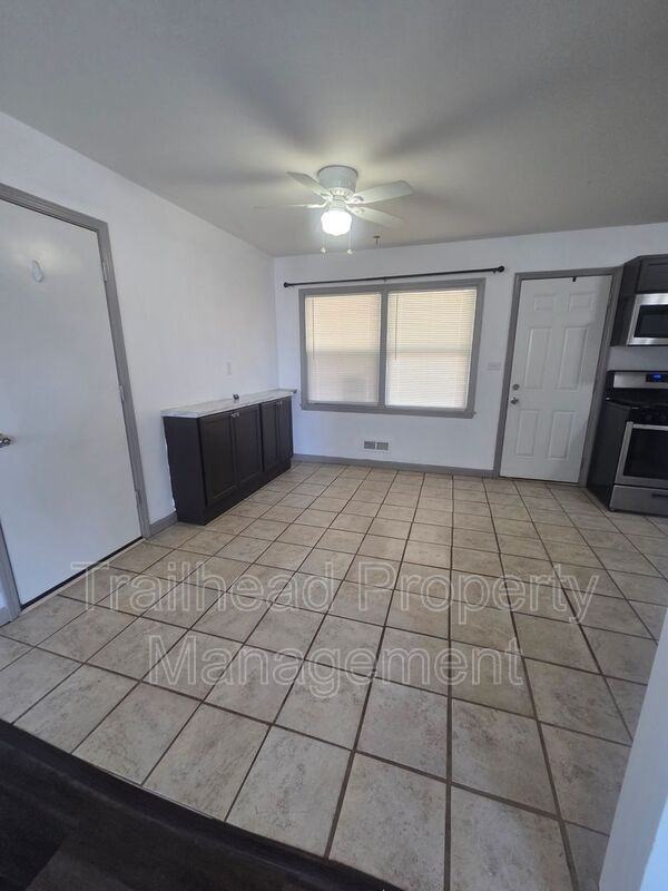 11127 Blue Ridge Blvd - Photo 7 of 20