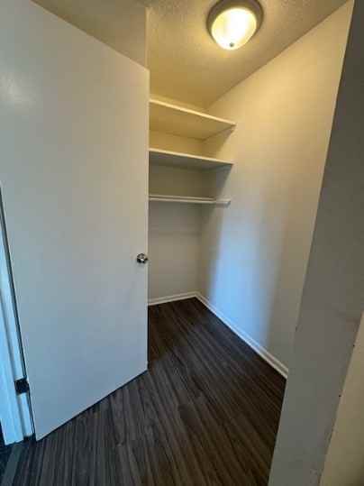 907 West 4th Street - Photo 2 of 9