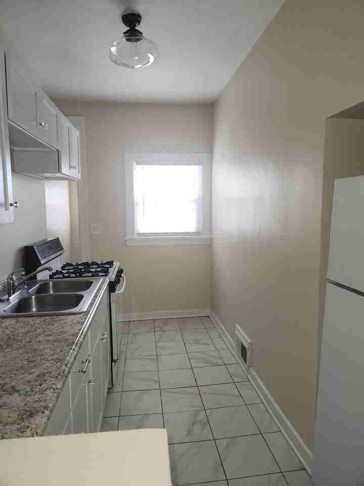 1220 Market - Photo 2 of 9