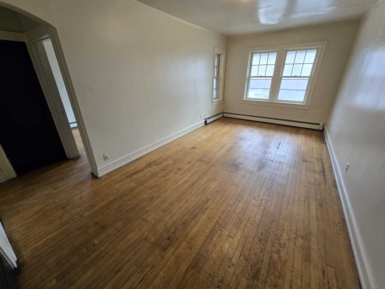 915 North 24th Street - Photo 3 of 6