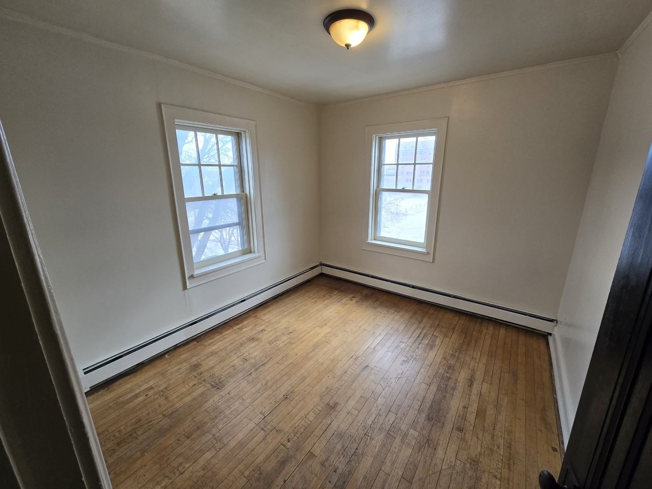 915 North 24th Street - Photo 5 of 6