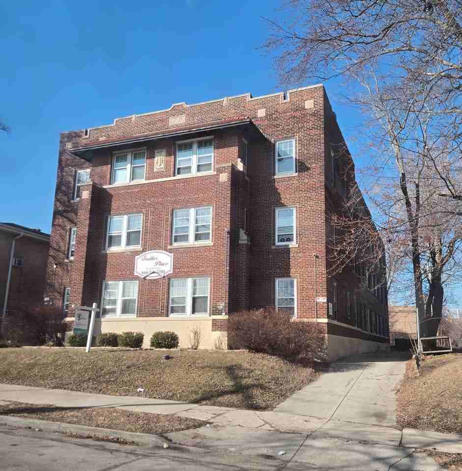 915 North 24th Street - Photo 6 of 6