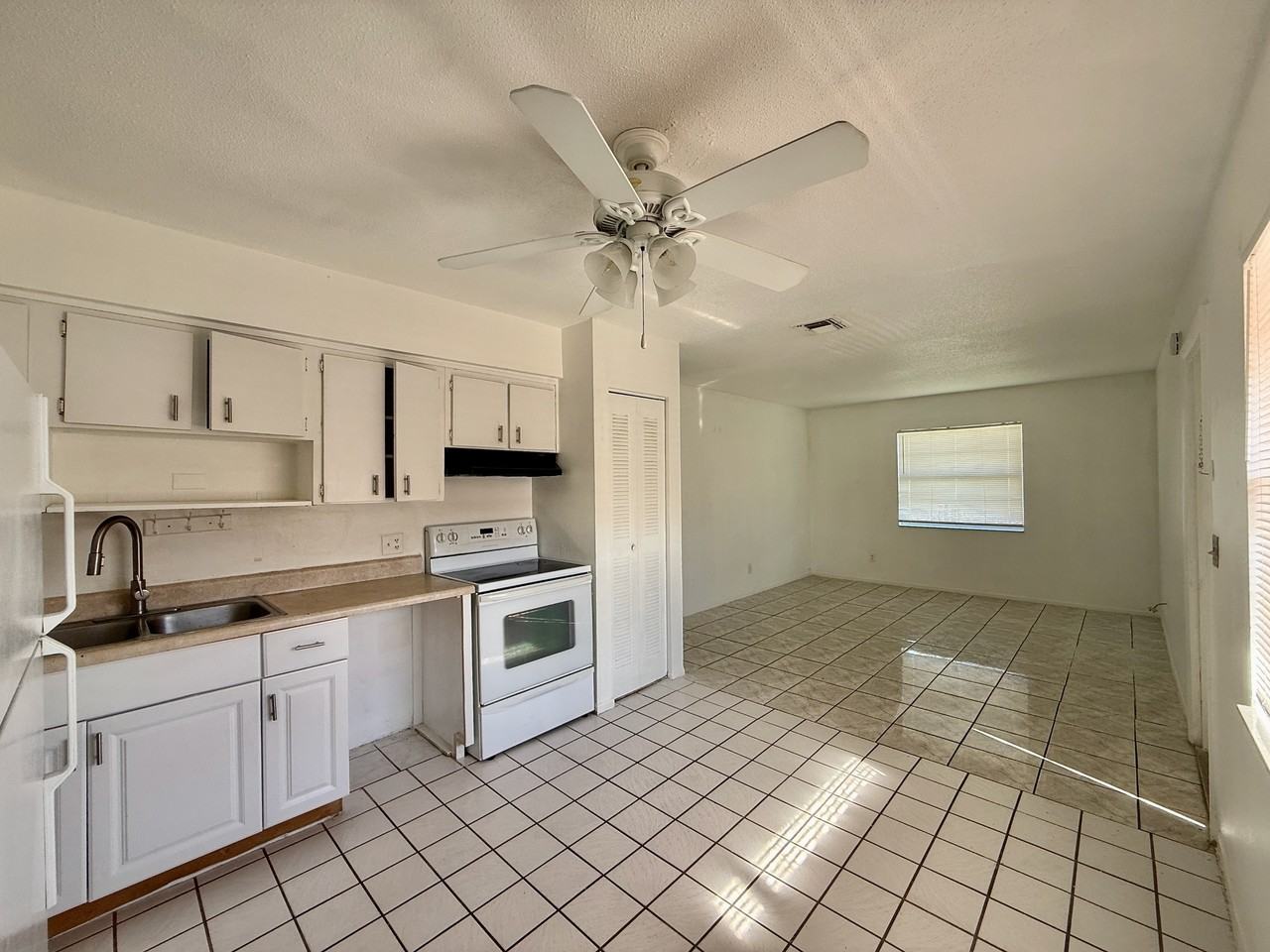 Palm Garden 733#4 - Photo 5 of 17