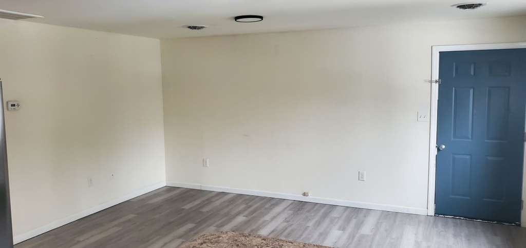 365 Pleasant View Drive - Photo 3 of 6