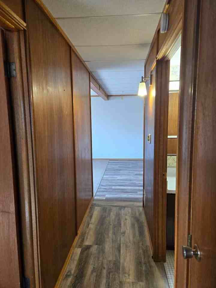 613 East 6th Street - Photo 5 of 5