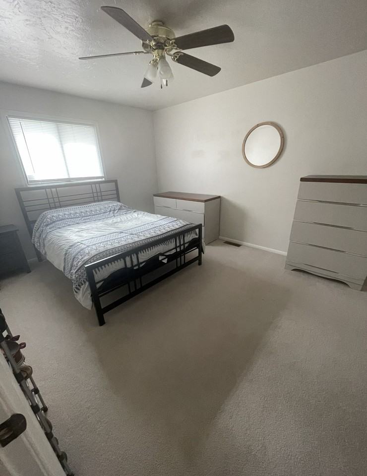 435 West Main St - Photo 3 of 3