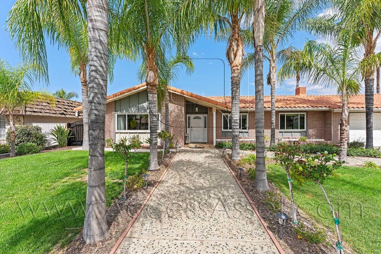 43160 San Marcos Pl - Photo 2 of 40