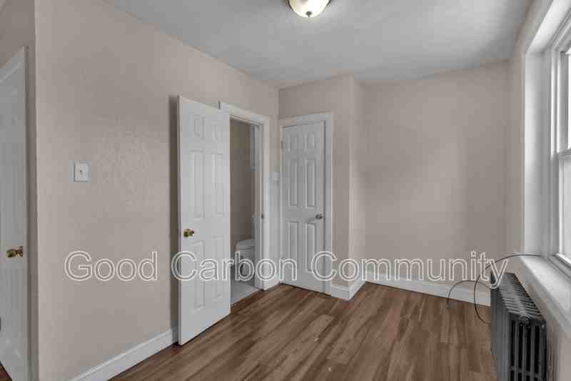 430 Delaware Ave #208 - Photo 4 of 20