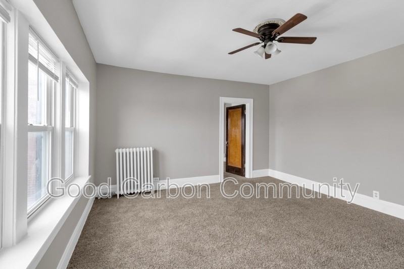 1016 Amherst St #D5 - Photo 4 of 15