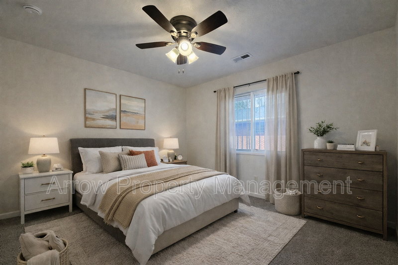 2000 Washington St - Photo 5 of 6