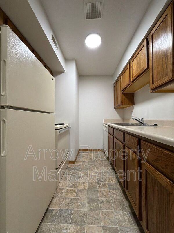 1421 D St - Photo 6 of 9