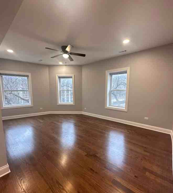 W Lunt Ave & N Sheridan Rd - Photo 3 of 12