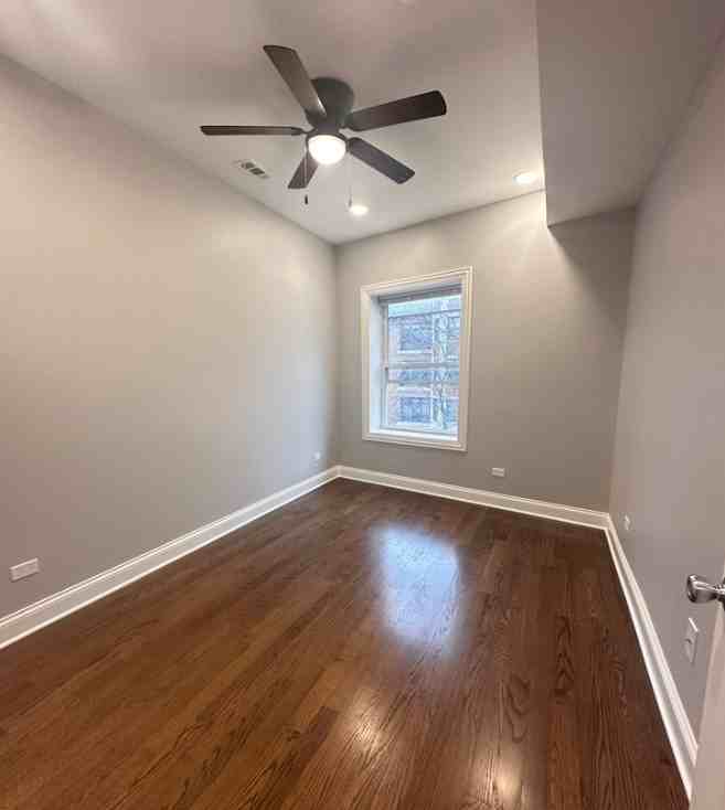 W Lunt Ave & N Sheridan Rd - Photo 6 of 12