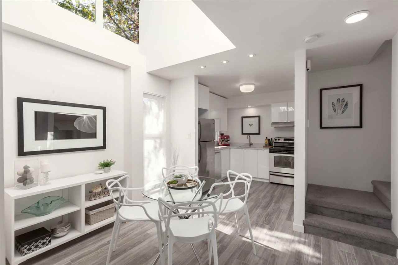 557 E Pender St - Photo 3 of 17