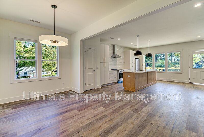 213 Myrtle Ave - Photo 3 of 27