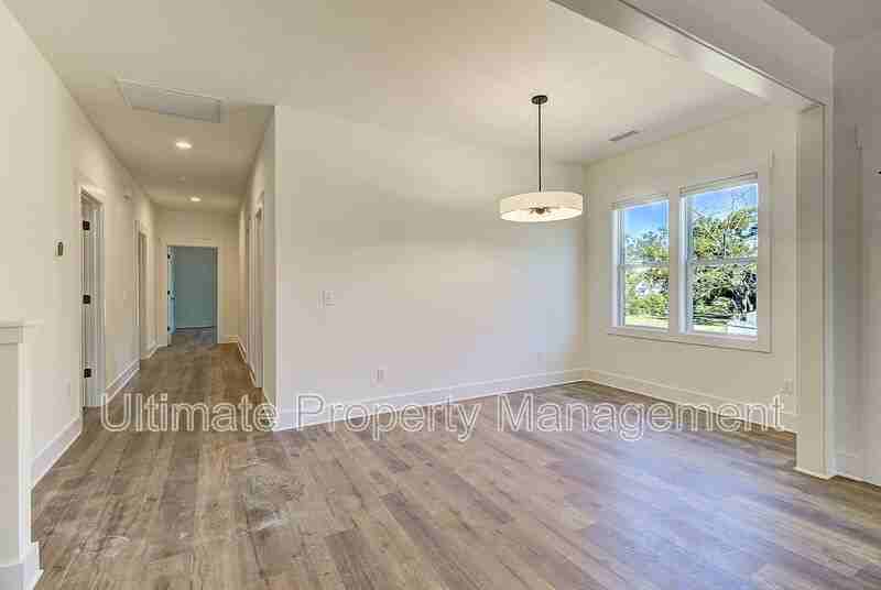 213 Myrtle Ave - Photo 6 of 27