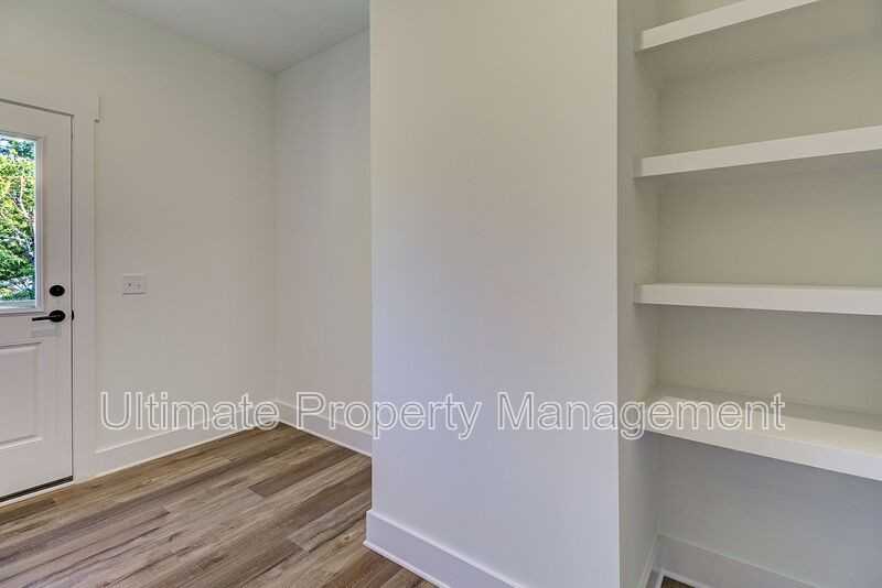 213 Myrtle Ave - Photo 7 of 27