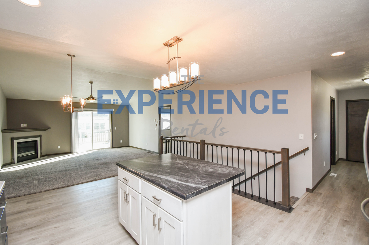 3501 S Outfield Cir - Photo 3 of 29