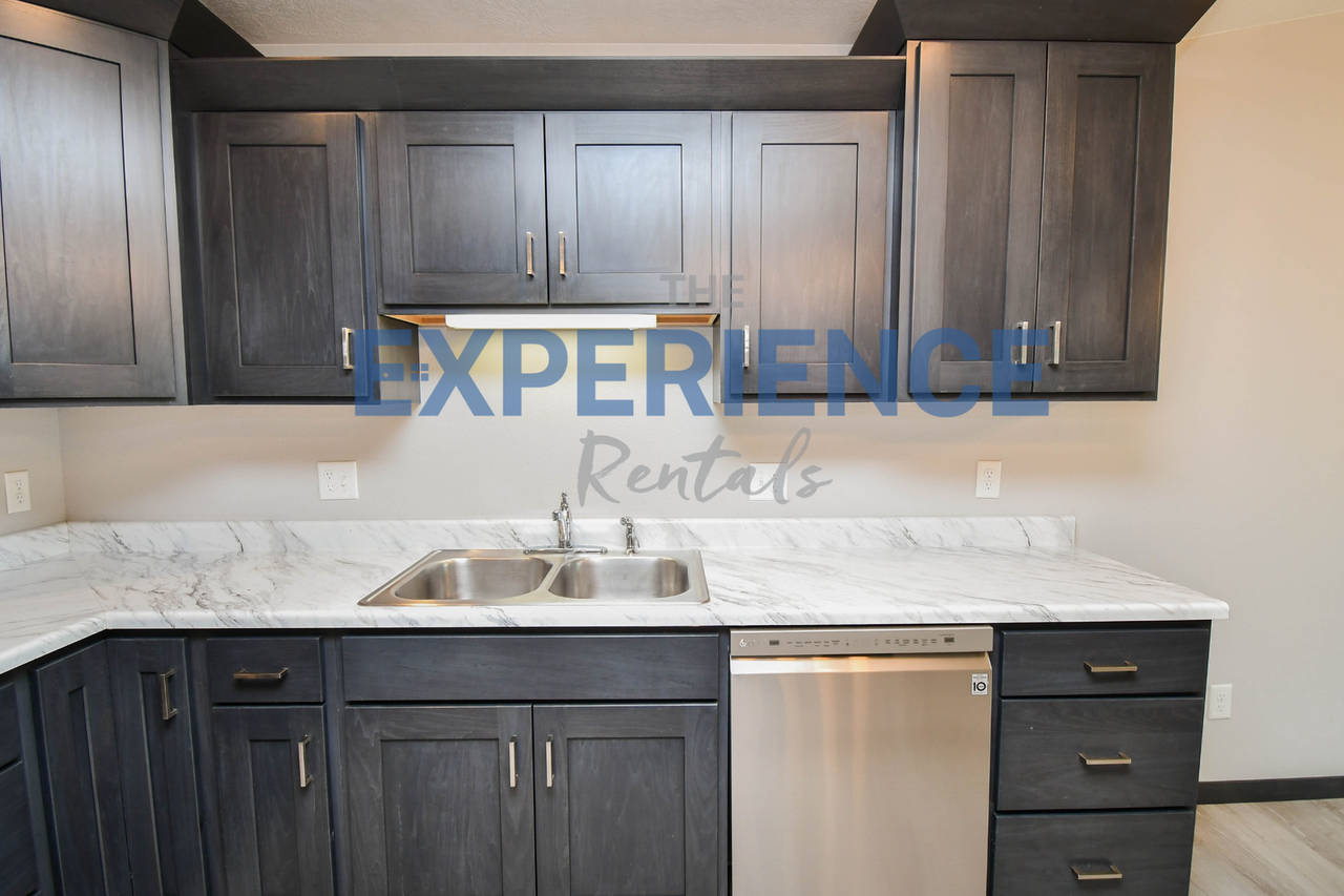 3501 S Outfield Cir - Photo 4 of 29