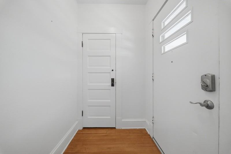 414 Massachusetts Ave - Photo 7 of 34