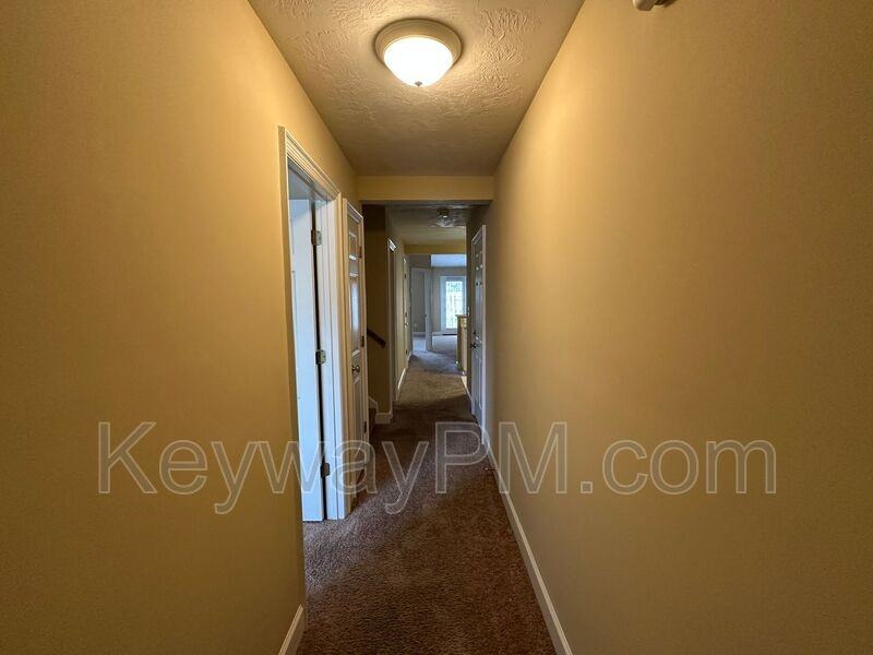 314 Caldwell Cir - Photo 3 of 12