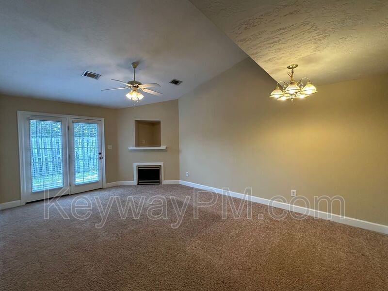 314 Caldwell Cir - Photo 6 of 12