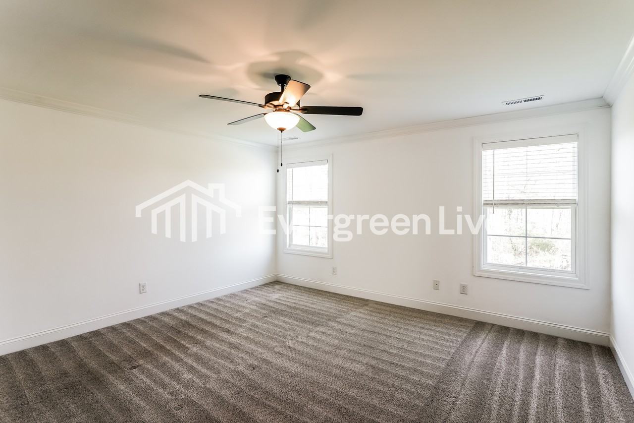 234 Greenwood Dr - Photo 7 of 15