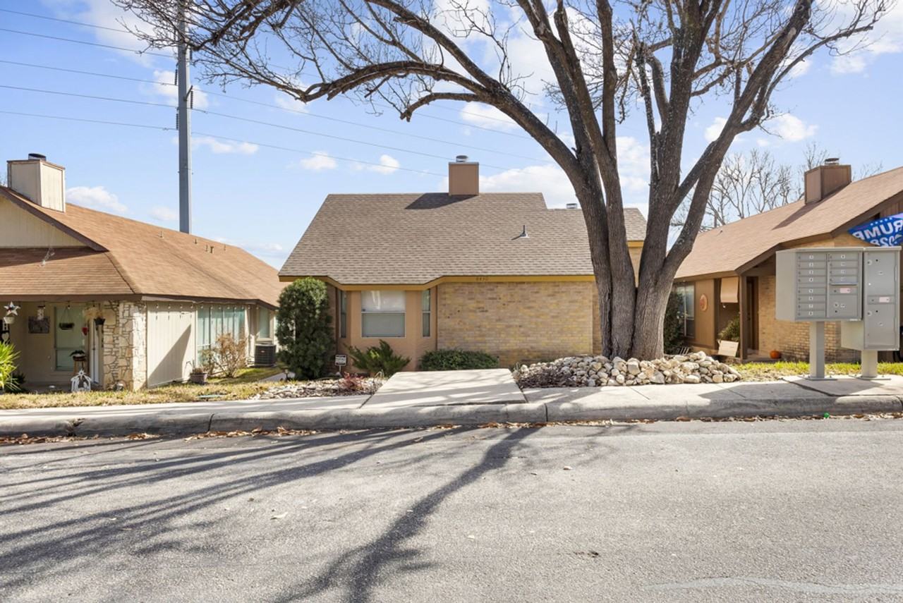 8430 Cranberry Hl - Photo 2 of 25