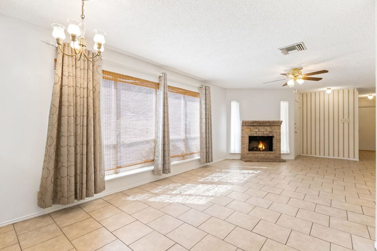 8430 Cranberry Hl - Photo 7 of 25