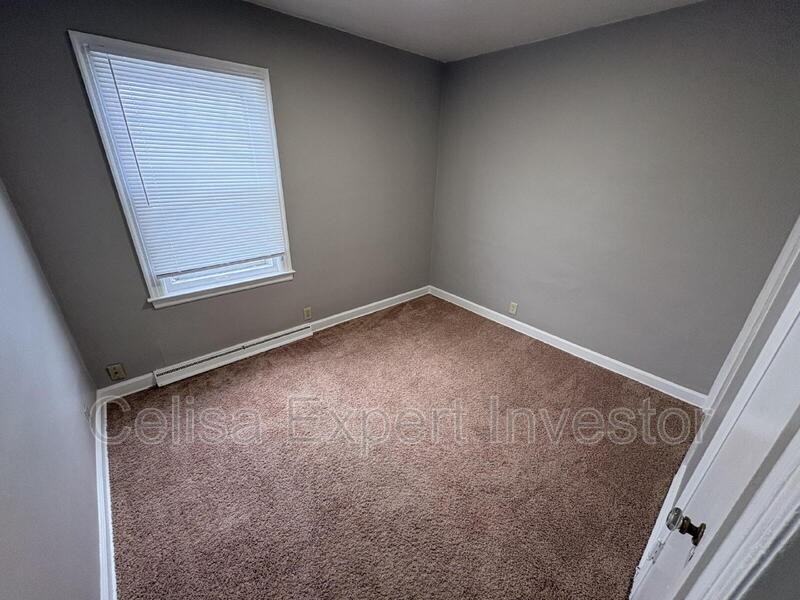 2221 Vance Ave - Photo 6 of 8