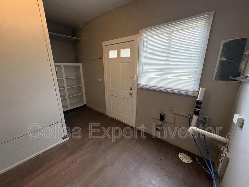 2221 Vance Ave - Photo 7 of 8