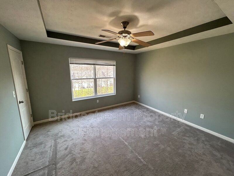 4292 Straight Arrow Rd - Photo 5 of 13