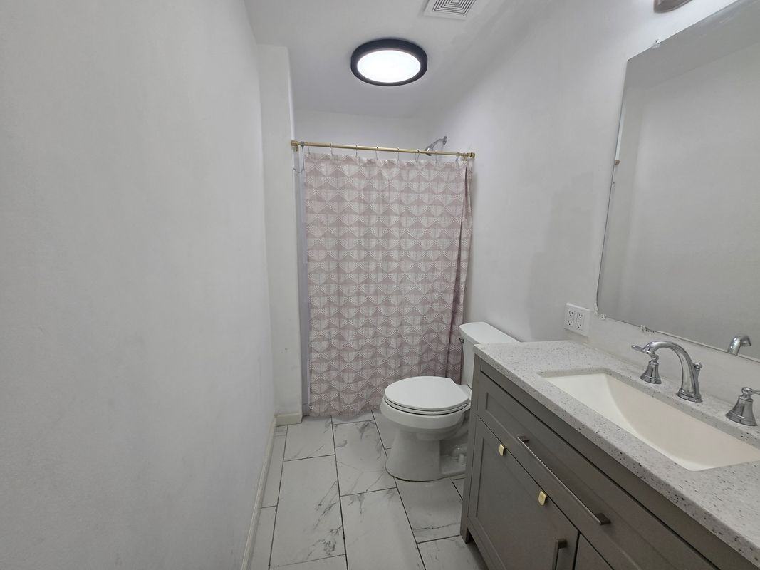 108 W Acheson St - Photo 2 of 12