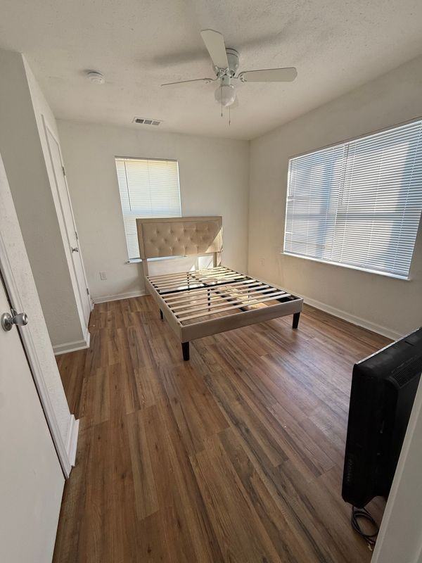 108 W Acheson St - Photo 5 of 12