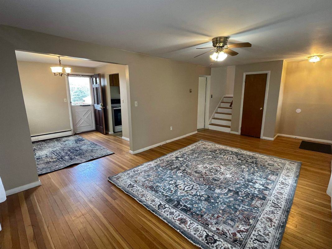 10 Larry Ln - Photo 3 of 18