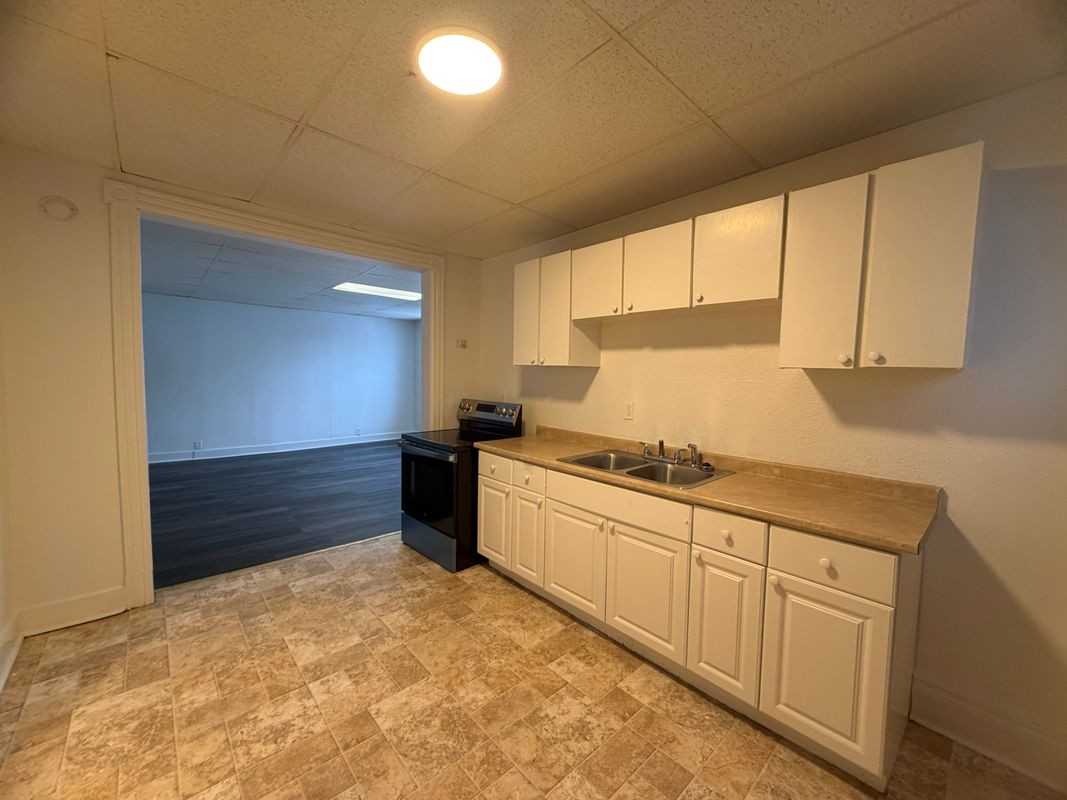 1208 City St ##1 - Photo 3 of 8