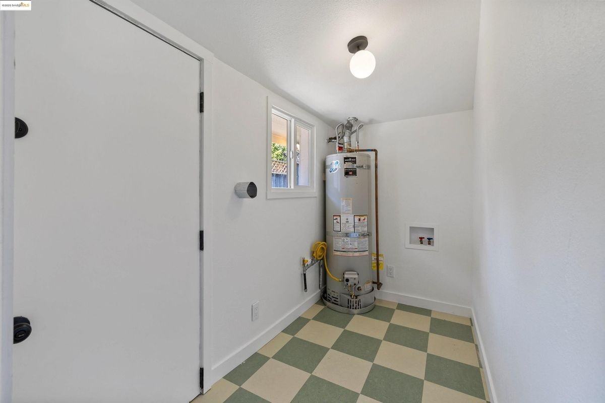 4118 Aqua Vista St - Photo 2 of 12
