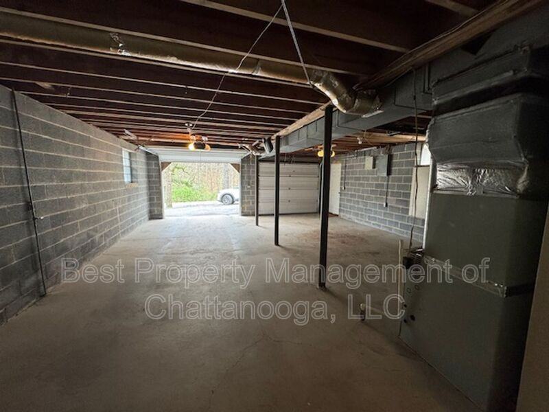 1300 Highcrest Dr - Photo 2 of 14