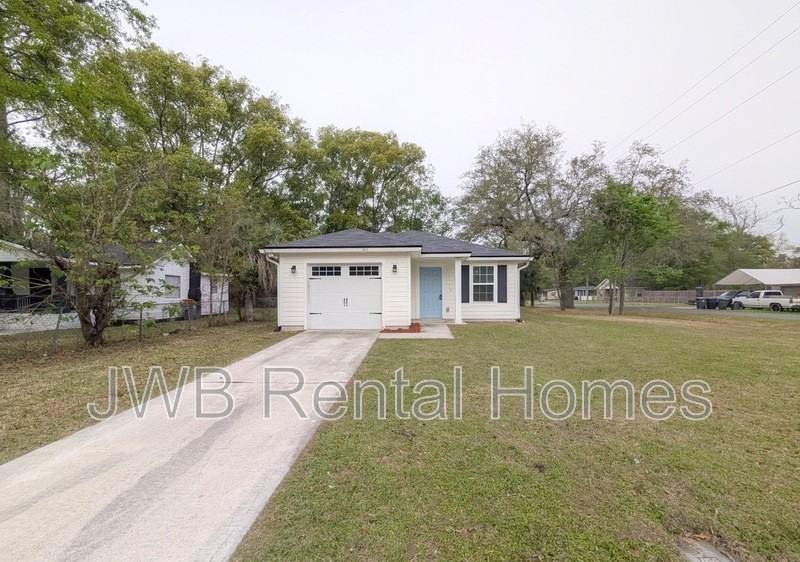 2022 Saint Clair St - Photo 2 of 19