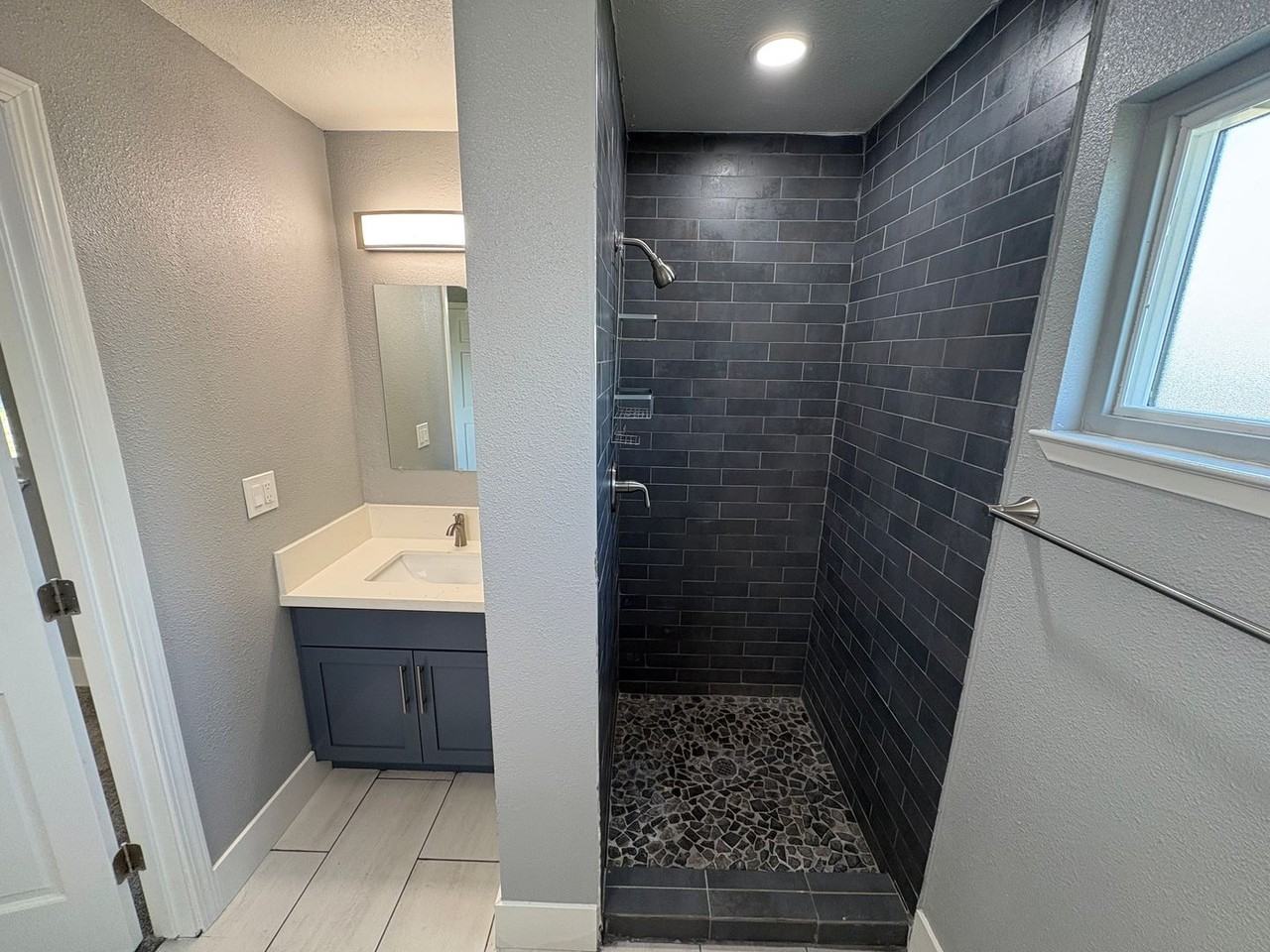 609 S Acacia Dr - Photo 6 of 34