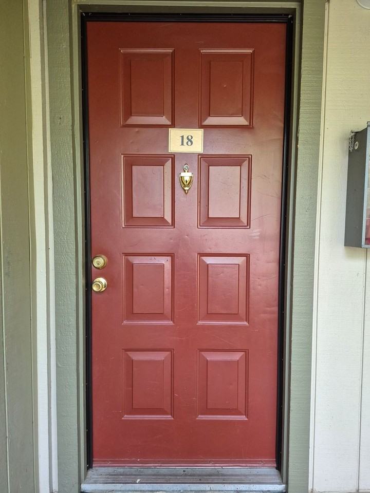 Foxworth Apartments - Photo 2 of 28