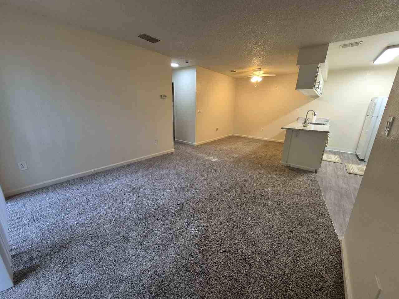 Foxworth Apartments - Photo 5 of 28
