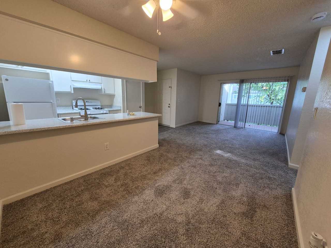 Foxworth Apartments - Photo 6 of 28