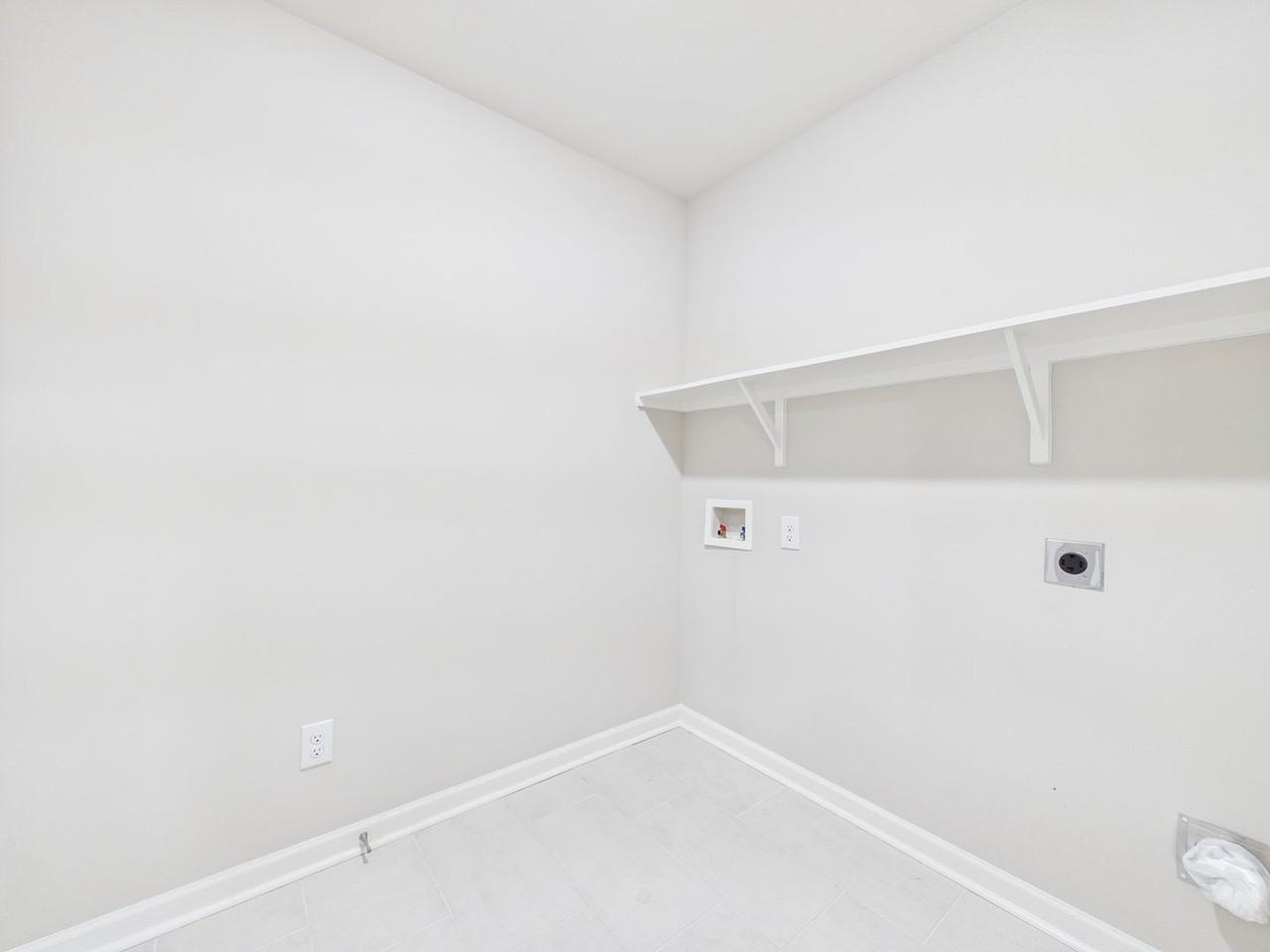 3408 Magnolia Lakes Blvd - Photo 7 of 41