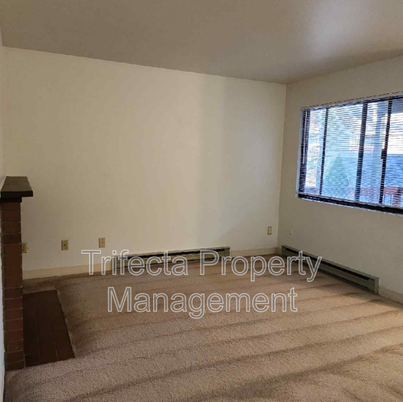 4501 E Boardwalk Dr - Photo 2 of 10